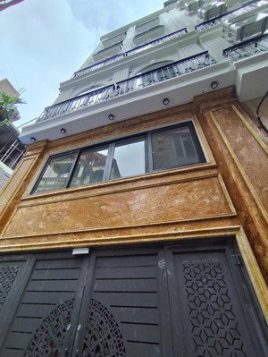 em hiếu mới cưa được con gái chủ nhà nên có tí lộc cho anh chị căn nhà 5 tầng tại vân canh giá tốt