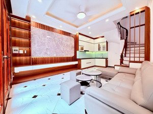 nhà mới khương trung - ngõ thông - nhà phân lô thoáng sáng - gần trường chợ - lh 