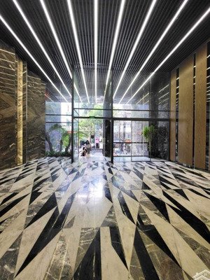 bán tòa văn phòng kinh doanh, mặt tiền quyền lực, vỉa hè rộng dt 450m2 10 tầng, giá trên 300 tỷ