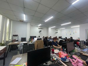 cho thuê văn phòng tại thọ tháp trung tâm cầu giấy 120m2, thang máy 16tr/tháng có tiếp mg