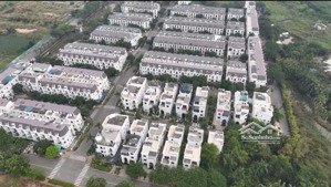 bán nhà phố simcity q.9 ngay liền kề khu công nghệ cao dt: 5x15 trệt 3 lầu 