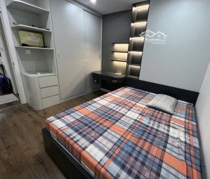 bán nhà nguyễn sơn - long biên, sđcc, 40m, 6 tầng, mt 3.8m, giá 8.95 tỷ, vị trí đắc địa