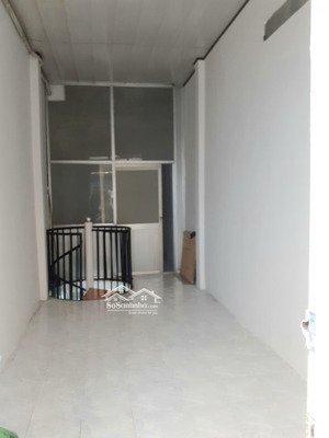 cho thuê nhà nhỏ hẻm 1225 đường phạm thế hiển, p5, q.8. qua cầu hiệp ân khoảng 20m