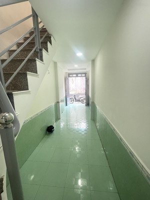 nhà nhỏ cho hộ gia đình 2pn 2wc hẻm xe hơi giá chỉ 6 triệu