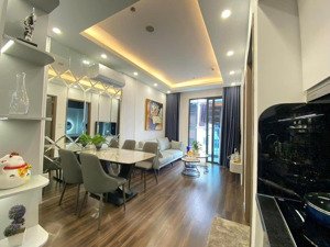 bán căn 2 ngủ full đồ tầng trung giá chỉ 2,1 tỷ hoàng huy commerce