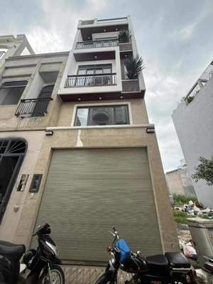 ngộp bank bán nhà hxh thống nhất, p.15,gò vấp.dt : 4x13m. 1 trệt 1 lững 2 lầu sân thượng. giá 6,9tỷ