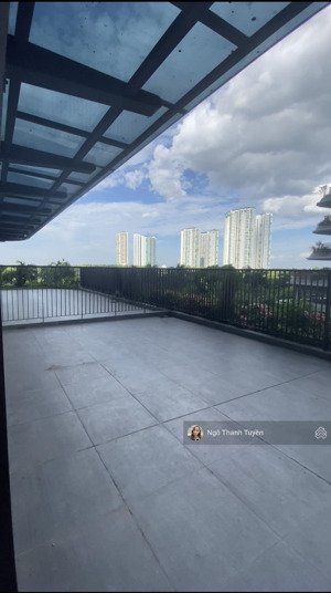 bán siêu phẩm 2 tầng và có sân vườn tại khu cao cấp swanlake onsen ecopark