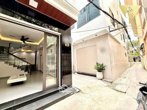 bán nhanh nhà mặt ngõ 4tx56m2, ôtô để ngoài 24/24, view ban công hoàng huy mall, giá cực tốt (ctt)