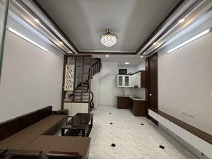 nhà 5 tầng mới xây - ngõ thông - thạch bàn giá chỉ hơn 5 tỷ