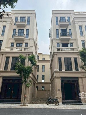 chính chủ cần bán căn liền kề thiên nga 4 trục đường lớn 40m và chung cư giá tốt nhất thị trường