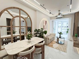 bán cc sky garden 3 sân vườn, 2pn, 2wc, 6,1 tỷ, 56m2+ sân tại phú mỹ hưng - hàng hiếm giá ưu đãi