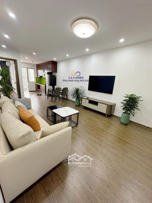 bán căn 2 ngủ - 74m2, nhà full nội thất như ảnh, giá chỉ 5, x tỷ. lh em tài: 