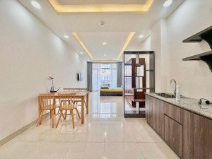 q2 - cho thuê căn hộ ban công / cửa sổ thoáng ngay thảo điền gần metro