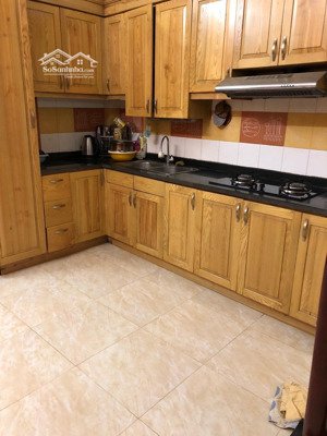 cho thuê nhà riêng 4 tầng khu phân lô tại ngõ 24 hoàng quốc việt, chỉ với 13 triệu, 42 m2