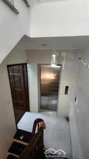 tây mỗ - bán nhà mới xây 6t 40m2, cách đường lớn 20m, thang máy xịn xò