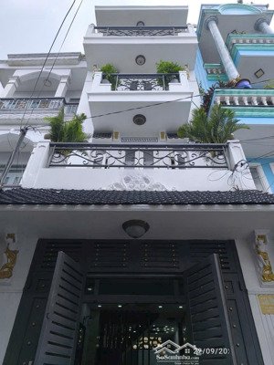 quận 12. nhà đúc 3 lầu hẻm 4m - 4pn - 4 tolet - 1/ hiệp thành 07