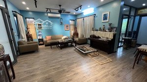 biệt thự sân vườn cạnh đường đôi ciputra, 3 ô tô, 6 tầng thang máy 200m2 mt 8m chỉ 37 tỷ 