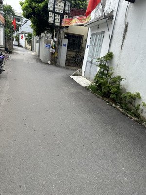 hơn 2 tỷ sẵn nhà kinh doanh tại liên phương, thường tín diện tích 70m2. 