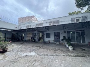 3 tầng/ gần 1000m2 đất thổ cư - thu nhập 50 triệu tháng - sát mt lũy bán bích chỉ 59 tỷ