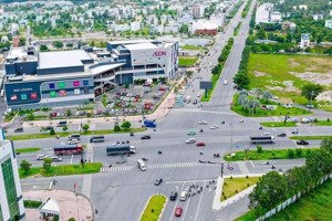 nhà 3 tầng - dtxd 250m2 view sông, cách aeon tân an 300m