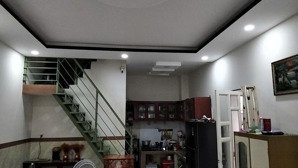 q7 4.65x11 dt 51m2 gần mặt tiền hẻm 3m sổ vuông đẹp tiện đầu tư cho thuê giữ tiền chủ gấp bán 4.xtỷ