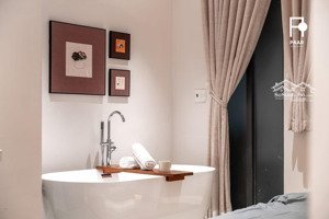 mua nhà dòng tiền lợi nhuận có liền , 110tr/ tháng ngay đường láng dưới chân cầu vượt