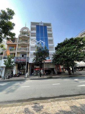 lợi nhuận 7.2%/năm, bán nhà có 70 chdv ngay nguyễn văn lượng, nh 11.5x25m hầm 7t, hđt 300tr - 50 tỷ