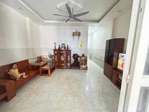 cần bán nhà dt: 108m phước long b q9 tp thủ đức