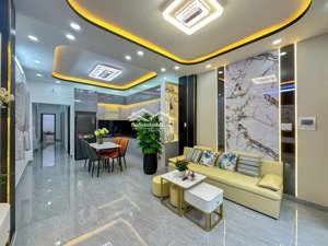 bán nhà hẻm huỳnh tấn phát xách valy vào ở ngay