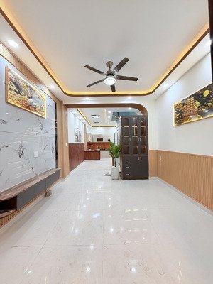 gấp bán hạ 400 triệu, hẻm xe hơi sát aeon mall, nhà mới 2 tầng 65m2, chỉ 6tỷ18 tặng full nội thất