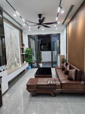 bán nhà hoàng hoa thám ngõ ba gác đỗ cửa, thang máy nhà mới ở ngay 45m2*6t