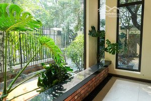 cho thuê biệt thự góc 4 phòng ngủ tại ciputra