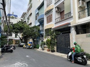 bán nhà cạnh dh marketing - hẻm ô tô tới cửa - bao full nội thất - 80mv - chỉ 6tỷ7 tl