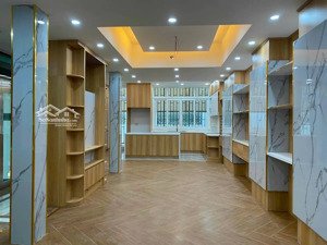 bán nhà mặt phố nguyễn thị thập, 58,5 tỷ, 200m2, view đẹp, q7, hcm