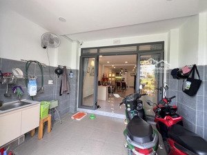 nhà mới - hxh tránh nhau - tnp b - full nội thất cao cấp - chỉ nhỉnh 6 tỷ