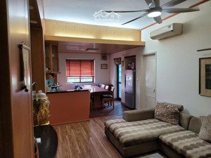 cho thuê căn hộ tại 25 vũ ngọc phan diện tích 97m2, 2 ngủ, giá 15 triệu, có ban công view đẹp mát