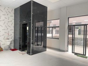 rổ hàng giá tốt nhà phố, shophouse 126m2, 119m2, tại gs metro city ( zeitgeist nhà bè )