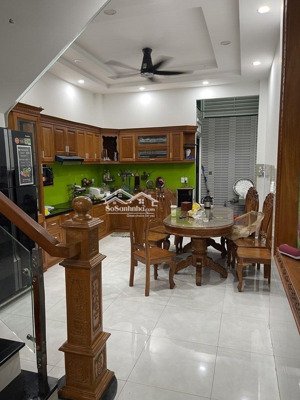 nhà đẹp 4pn bình tân, gần tỉnh lộ 10