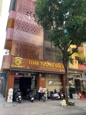 chuyển nhượng mặt tiền tôn thất tùng, quận 1 - 8x21m - ctxd: hầm + 7 tầng - hđt: 290tr - giá 82 tỷ