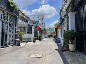 tăng nhơn phú a - gấp bán, hơn 50tr/m2 - đường rộng 6m - 212m2 (10*21) vuông - giá thương lượng