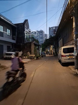 bán nhà 1 lầu đường nguyễn văn quá phường đông hưng thuận q12