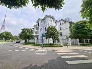 cắt lỗ, bán biệt thự vinhomes smart city, nam từ liêm, 194m giá 46 tỷ