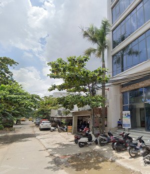 bán chdv 18 phòng ngã 4 ga gần trường đại học văn hiến, giá 10.9 tỷ tl