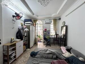 ️ NHANH MỚI KỊP – NHÀ QUẬN 3 GIÁ TÂN BÌNH – CHỈ BÁN TRONG 2 TUẦN ️ Vị trí: Trần Văn Đang, P.11, Q.3 – chỉ 20m ra MT Hoàng Sa.