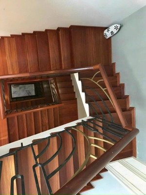 bán nhà mặt ngõ ô tô phố vũ miên, tây hồ, 10m ra mặt hồ tây. mặt tiền 9m, giá nhỉnh 300tr/m2