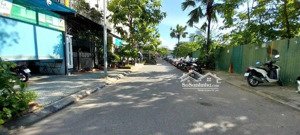 phân lô, nội thất tiền tỷ, gara, mặt tiền khủng!!! vỉa hè đá bóng