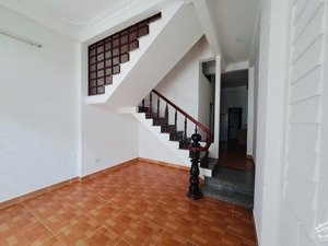 chỉ 6 tỷ x - bán nhà 2 tầng kiệt ô tô tránh nhau tô hiến thành, sơn trà