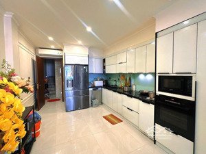 bán nhà ngõ 165 thái hà - phân lô ôtô - 62m - 7 tầng thang máy - 22 tỷ 3- tặng full nội thất xịn sò