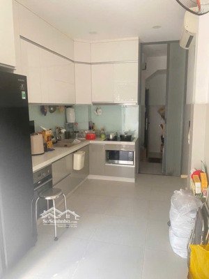 bán nhà mặt tiền kd gần cách mạng tháng tám, quận 3, 4 tầng, 45m2, ngang 5.6m, 4pn, 8.55 tỷ