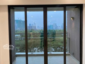 cho thuê 3 phòng ngủ the river 50 triệu net nội thất cơ bản 130m2 view về ba son, sông sg